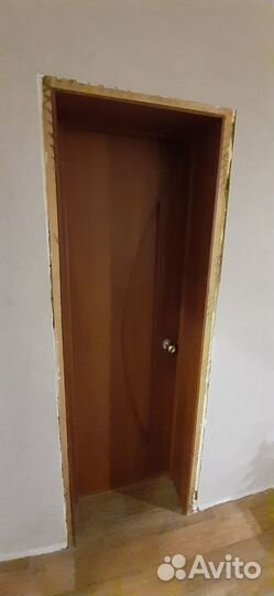 Межкомнатные двери бу с коробкой,с добором