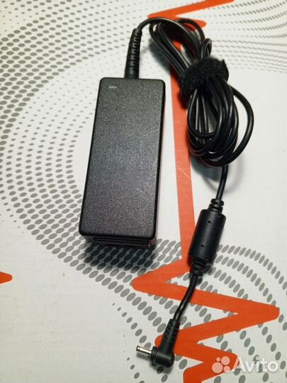 Блок питания Asus adp-40ph ab 19V 2.1 A 2.5x0.7 mm