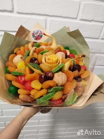 Корзины из фруктов. Букеты из сухофруктов