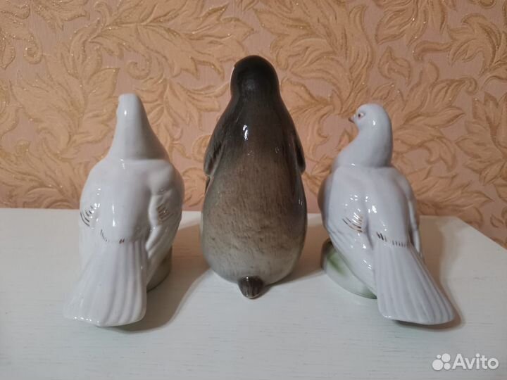 Фарфоровая статуэтка