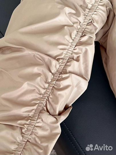 Женская куртка-бомбер Miu Miu