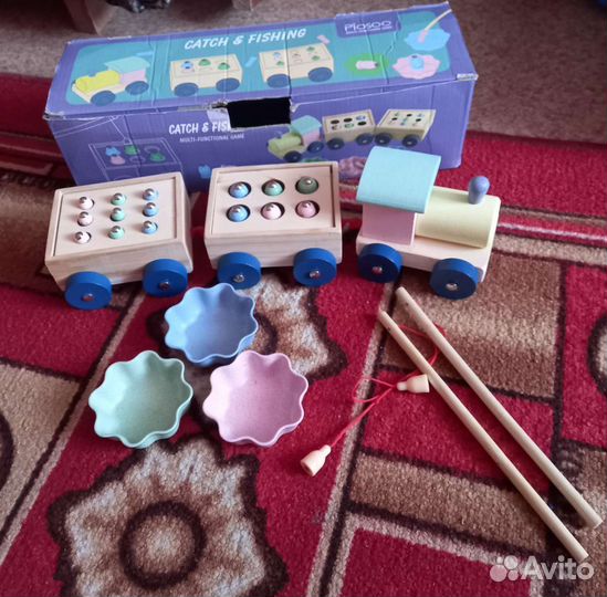 Паровозик деревянный