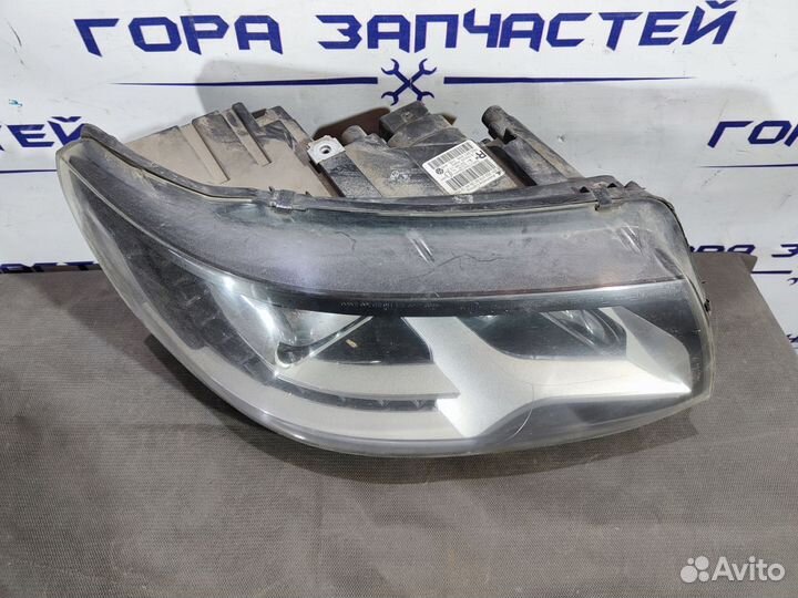 Фара правая Volkswagen Multivan T5 рест. 2010