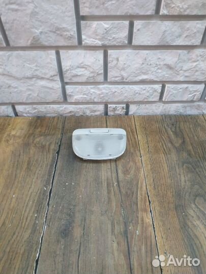 Subaru XV Плафон освещения салона средний