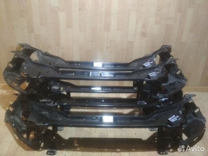 Панель передняя Volvo