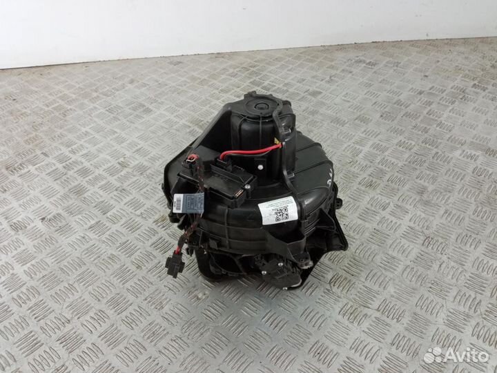 Моторчик печки BMW 5 F07/F10/F11 2012