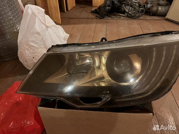 Фара skoda superb