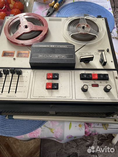 Катушечный магнитофон