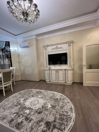 2-к. квартира, 53 м², 8/13 эт.