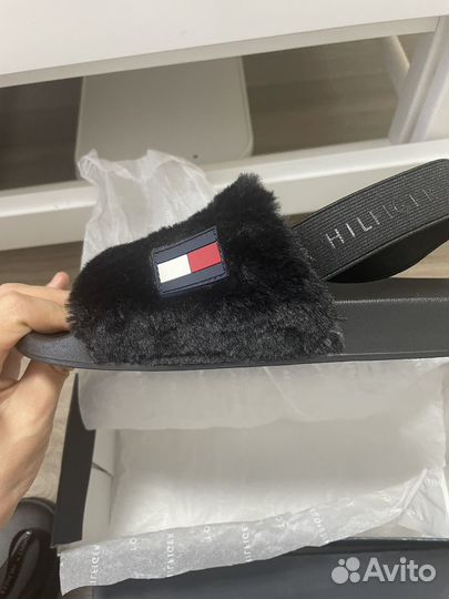 Меховые новые сандалии Tommy Hilfiger