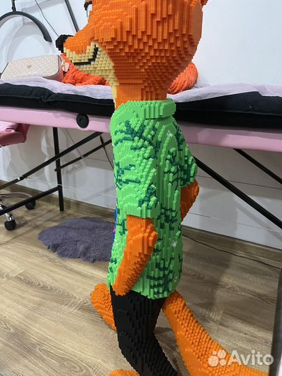 Лего фигура лиса в полный рост