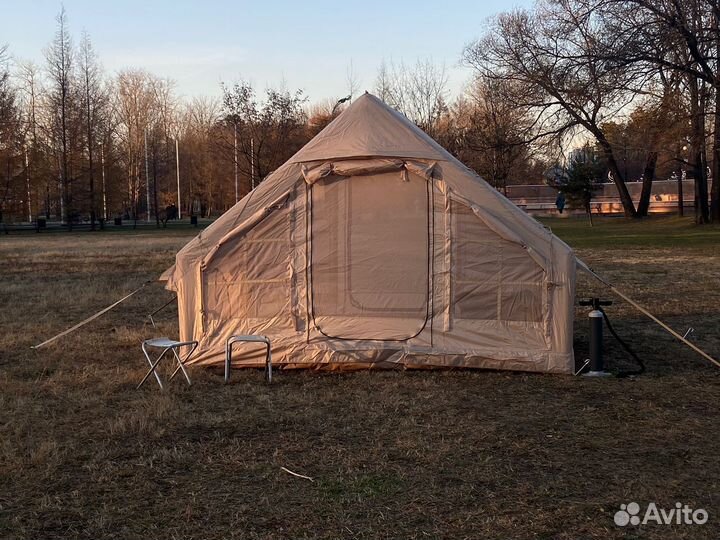 Надувная палатка для кемпинга