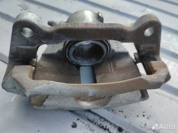 Суппорт тормозной передний левый Audi A3 8V CXS