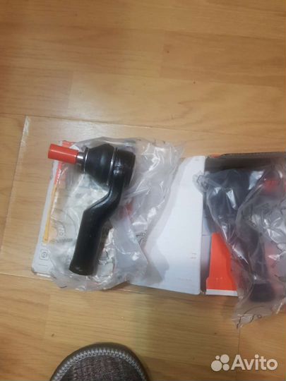 Продам рулевые наконечники на Ford Focus