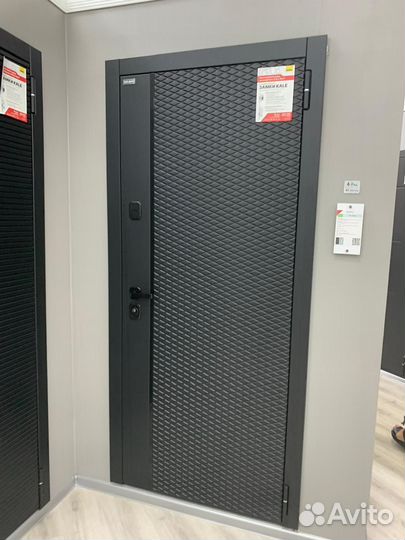 Дверь входная металлическая