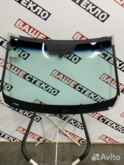 Лобовое стекло Infinity QX50