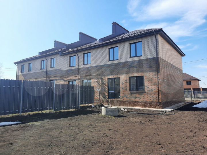 Таунхаус 102 м² на участке 3 сот.