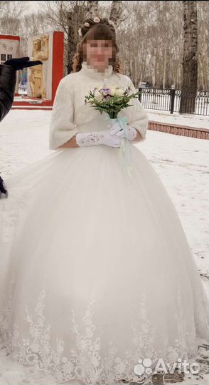 Свадебное платье