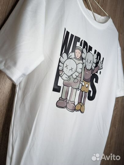 Футболка белая Kaws