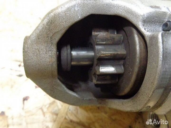 Стартер Audi A4 B7 AUK