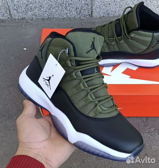 Air Jordan 11