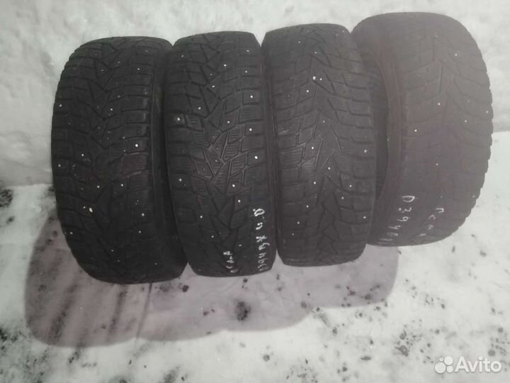 Dunlop SP Winter Ice02 215/55 R16 97T
