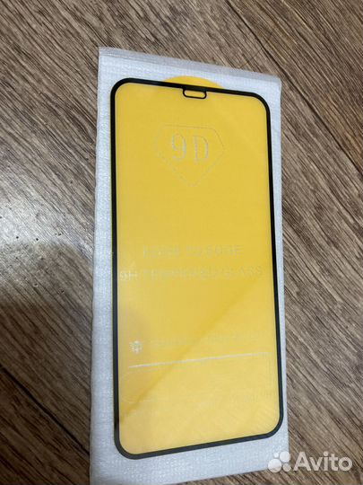 Защитное стекло iPhone 11