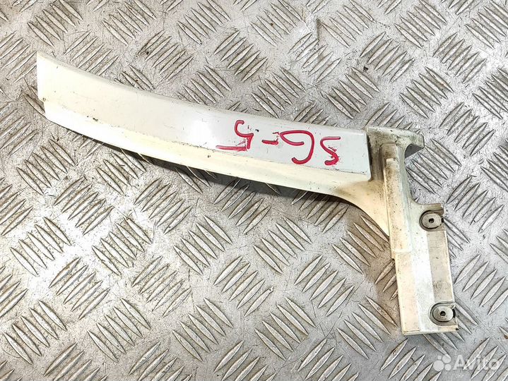 Молдинг крыла заднего левый Subaru Forester S11