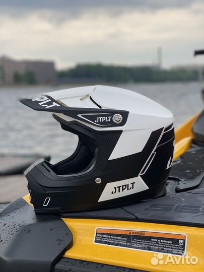 Шлем для гидроцикла Jetpilot vault Helmet white