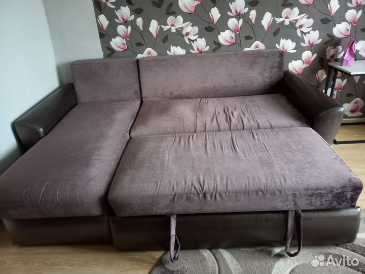 Угловой диван