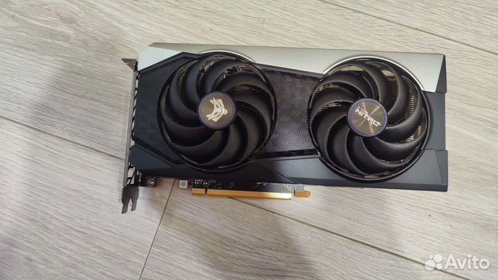 Sapphire Nitro+ Radeon RX 6600 XT 8GB