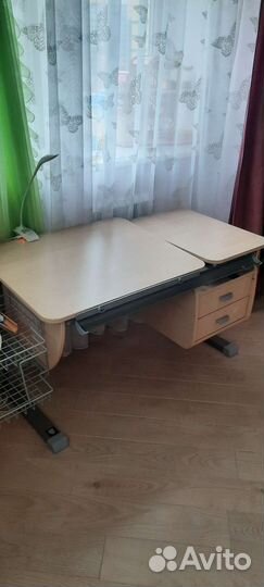 Детский письменный стол