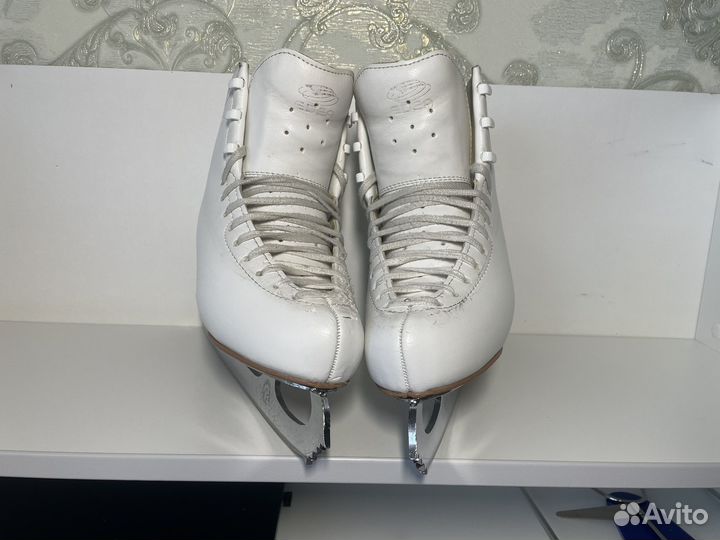 Фигурные коньки Edea Overture