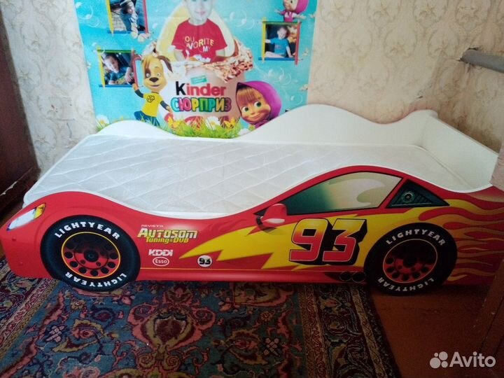 Кровать-машинка Молния красная 2