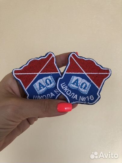 Нашивка, эмблема, шеврон