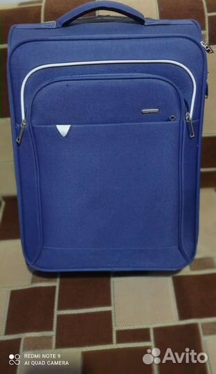 Чемодан на колесах