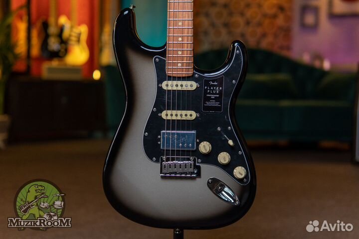 Fender Player Plus Stratocaster HSS PF Silverburst