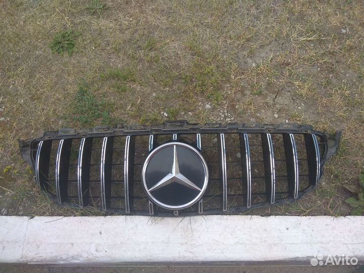 Решетка радиатора mercedes Panamerica AMG GT-R. w2