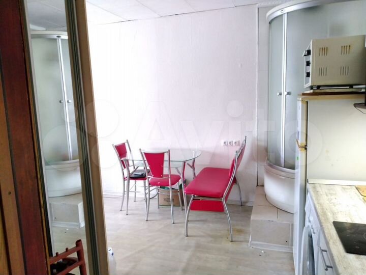 Комната 18 м² в 6-к., 2/5 эт.