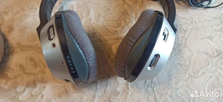 Беспроводные наушники Philips 8525