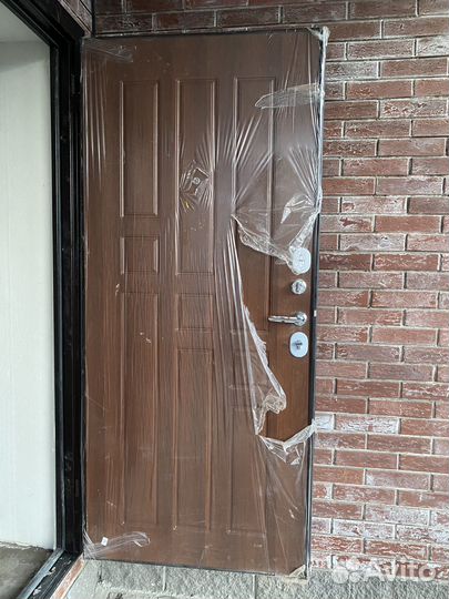 Дверь входная металлическая уличная