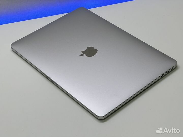 Новый MacBook Pro 13 2020 i5/16/256