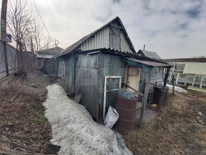 Дом 20 м² на участке 8,7 сот.