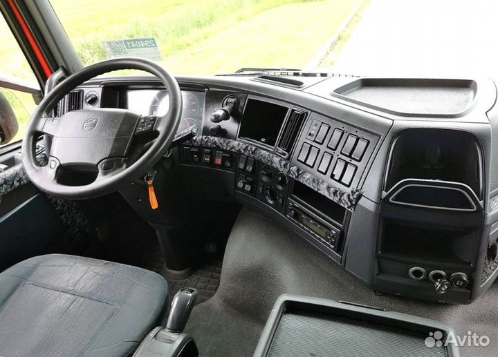 Pазбираем грузовик Volvo FM 2008-2013