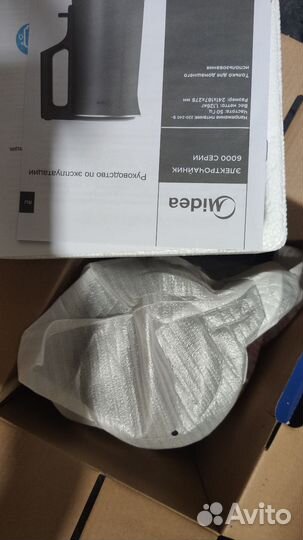 Чайник электрический Midea MK-8065, 1.7 л