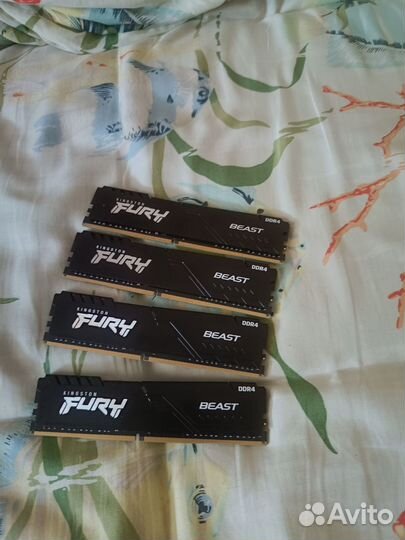 Оперативная память ddr4 8gb 3777 Kingston fury