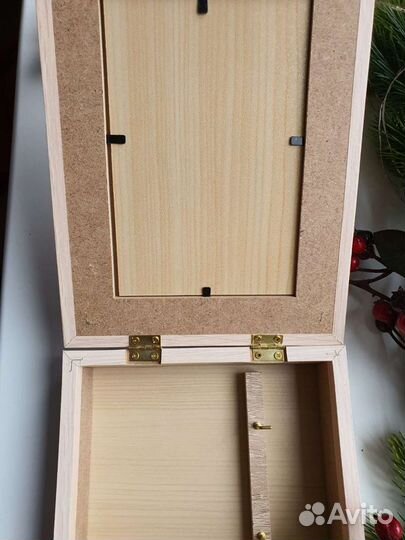 Ключница настенная