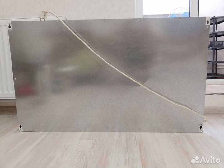 Инфракрасный обогреватель настенный