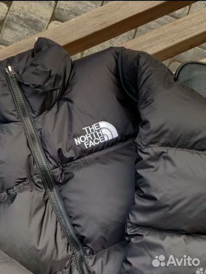Пуховик The North Face 700 черный (новый)