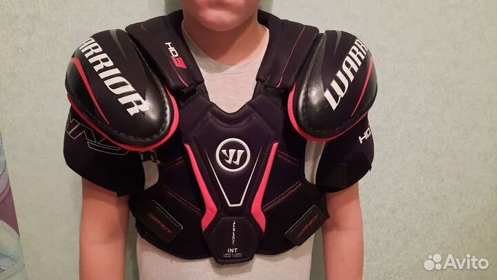 Нагрудник хоккейный